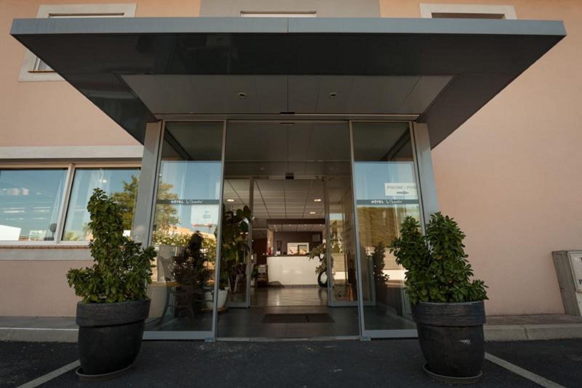 Sure Hotel By Best Western Beziers Le Monestie Exterior foto